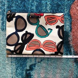 Kate Spade sunglasses printed clutch